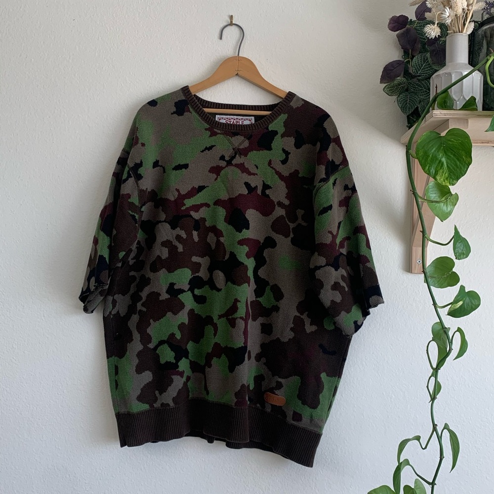 CAMO SWEATER TEE